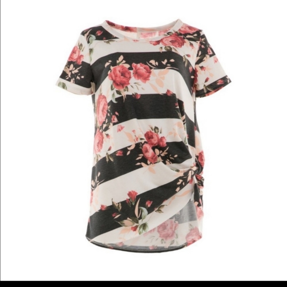 FASHIONOMICS Floral Top - Picture 2 of 10